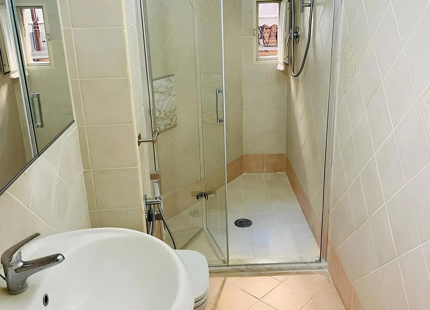 Appartement Napoli Forcella House Al Centro Di Napoli 0*, Naples